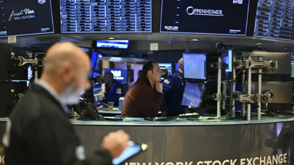 Wall Street termine sans direction claire, attentiste avant la r&eacute;union de la Fed