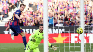 Barcelona vence Levante e retoma lideran&ccedil;a do Campeonato Espanhol