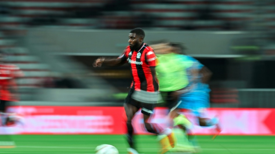 L1: incidents à Nice, deux joueurs et un dirigeant pris à partie par des supporters