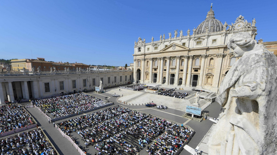 Padre Martin, "Leone come Francesco, aperto agli Lgbt"