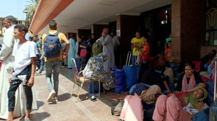 Una larga espera en la frontera et&iacute;ope para huir de la guerra en Sud&aacute;n