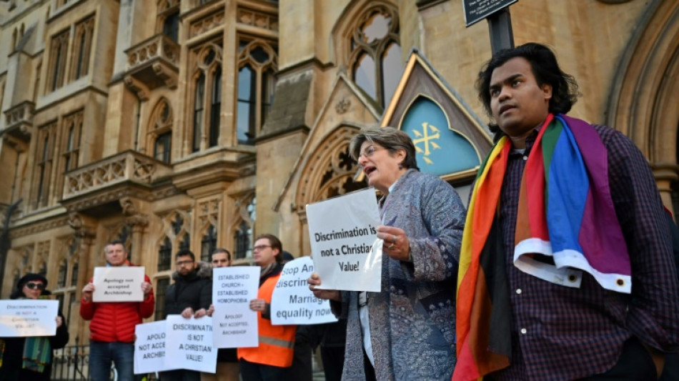 Kirche von England spricht sich f&uuml;r Segnung gleichgeschlechtlicher Paare aus