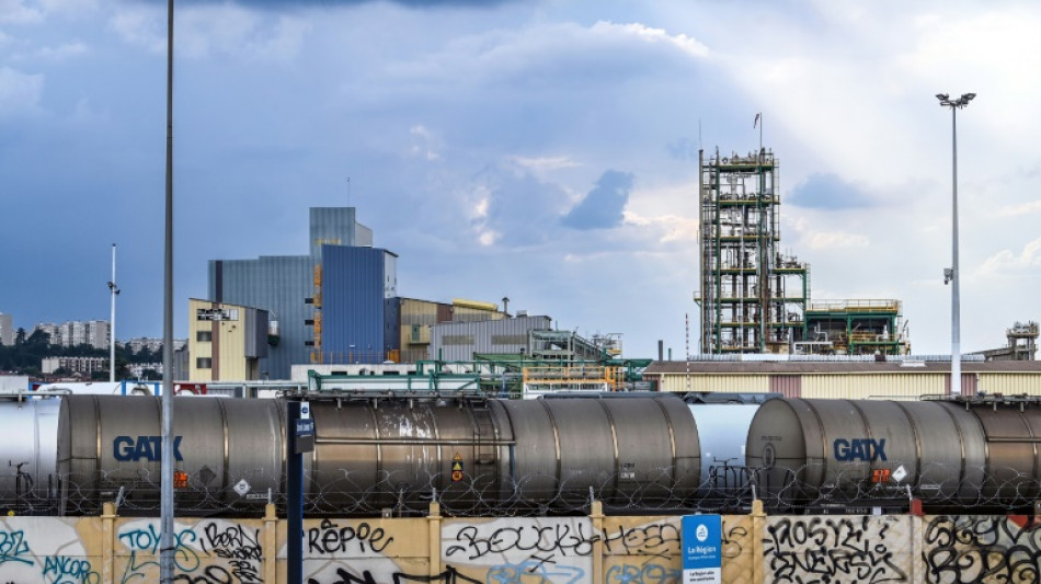 Polluants &eacute;ternels: les industriels Arkema et Daikin perquisitionn&eacute;s