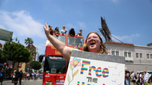 Trump quiere prohibir la ayuda exterior a los programas sobre "ideolog&iacute;a de g&eacute;nero" y diversidad