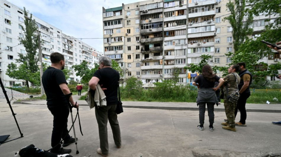 Une nouvelle attaque a&eacute;rienne massive sur Kiev fait 3 morts, avant un dernier &eacute;change de prisonniers 