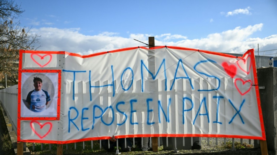 Le gouvernement appelle &agrave; ne pas c&eacute;der &agrave; la violence apr&egrave;s la mort de Thomas