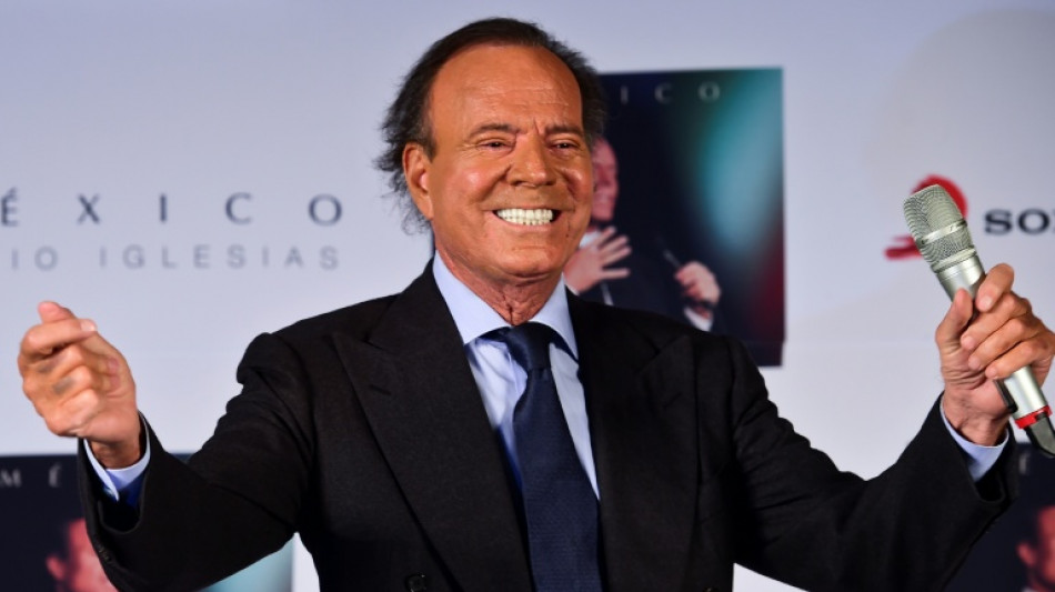 Duas ex-funcion&aacute;rias de Julio Iglesias apresentam nova den&uacute;ncia por agress&atilde;o sexual