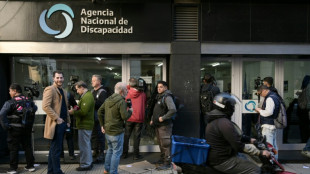Allanan oficinas en Argentina por presuntos sobornos que salpican a la hermana de Milei