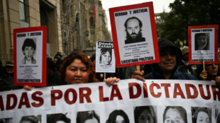 Marcha em mem&oacute;ria das v&iacute;timas da ditadura no Chile termina em confrontos