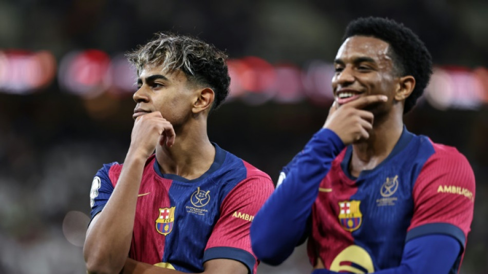 Bar&ccedil;a goleia Real Madrid (5-2) e conquista Supercopa da Espanha na Ar&aacute;bia Saudita