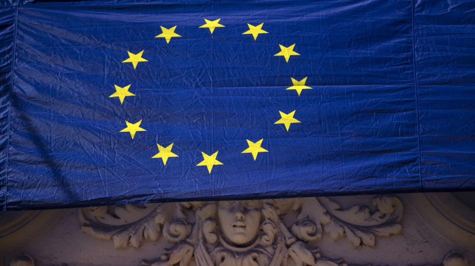 Dombrovskis, l'economia dell'Eurozona cresce più del previsto