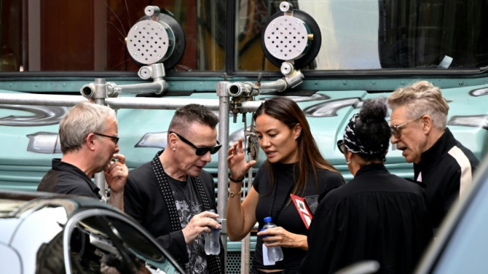 La banda U2 irrumpe de sorpresa en las calles de Ciudad de M&eacute;xico