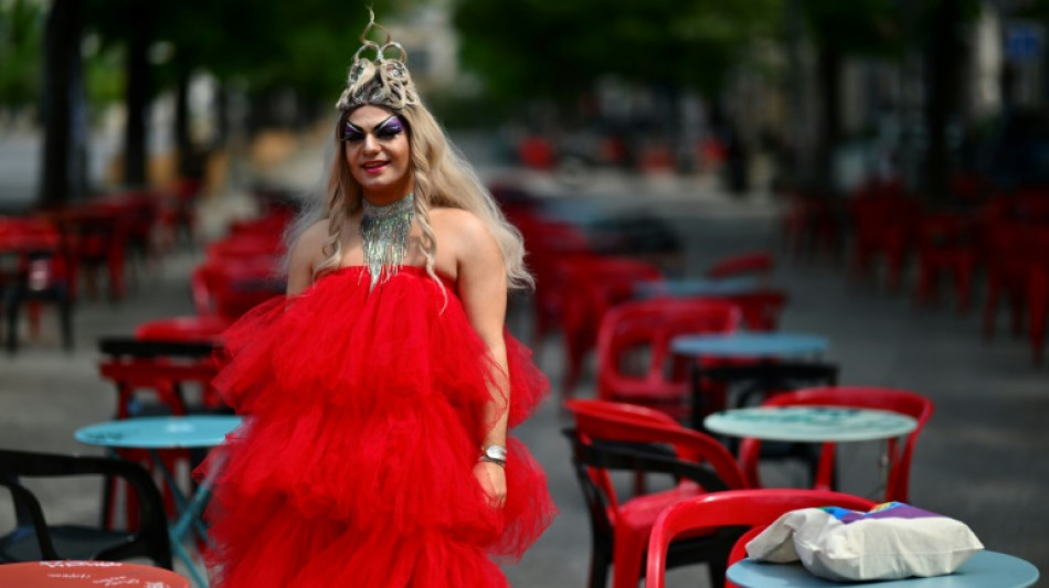 La 'drag queen' Miss Martini quiere "llevar alegr&iacute;a" al relevo de la llama
