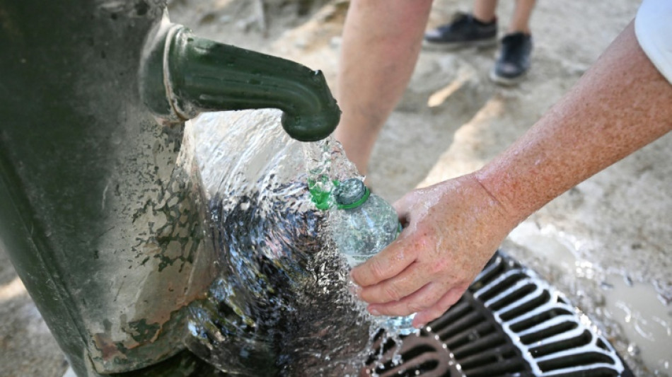 Krankenkasse warnt: Knapp die Hälfte der Deutschen trinkt bei Hitze zu wenig
