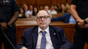 Ex-produtor Harvey Weinstein passa por cirurgia card&iacute;aca de emerg&ecirc;ncia