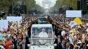 Pope celebrates giant Paris mass in landmark visit