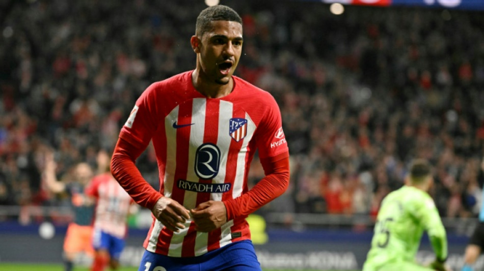 Atl&eacute;tico de Madrid derrota Valencia e &eacute; 3&ordm; no Espanhol; Girona recupera lideran&ccedil;a