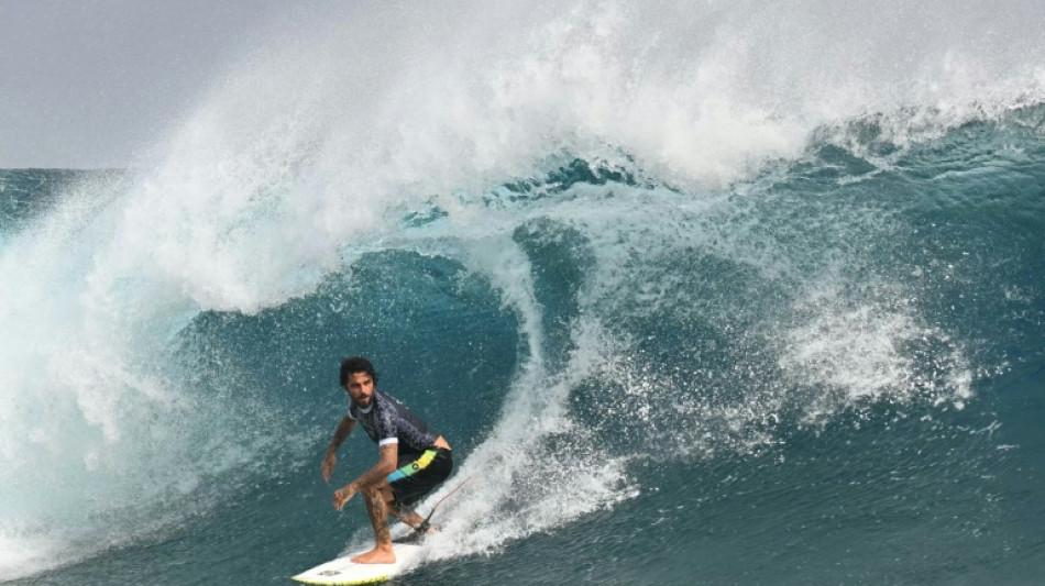 Filipe Toledo anuncia volta &agrave; liga mundial de surfe em 2025 