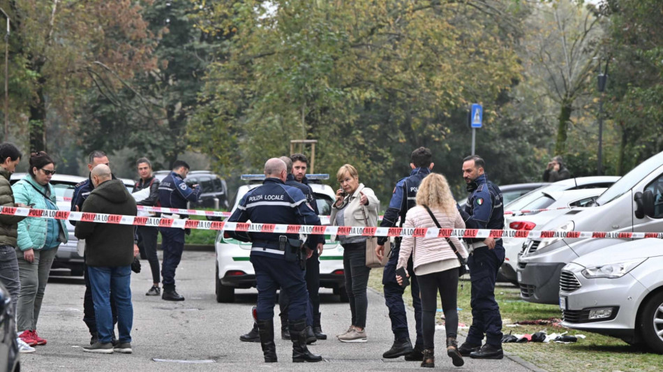 Donna ferita al volto con un coltello a Milano, &egrave; grave
