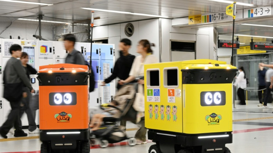 Japon: des poubelles robotis&eacute;es mobiles &agrave; la rescousse d'une gare de Tokyo