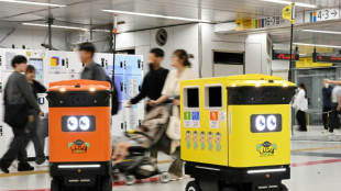 Tokio prueba robots recolectores de basura en su estaci&oacute;n ferroviaria m&aacute;s concurrida