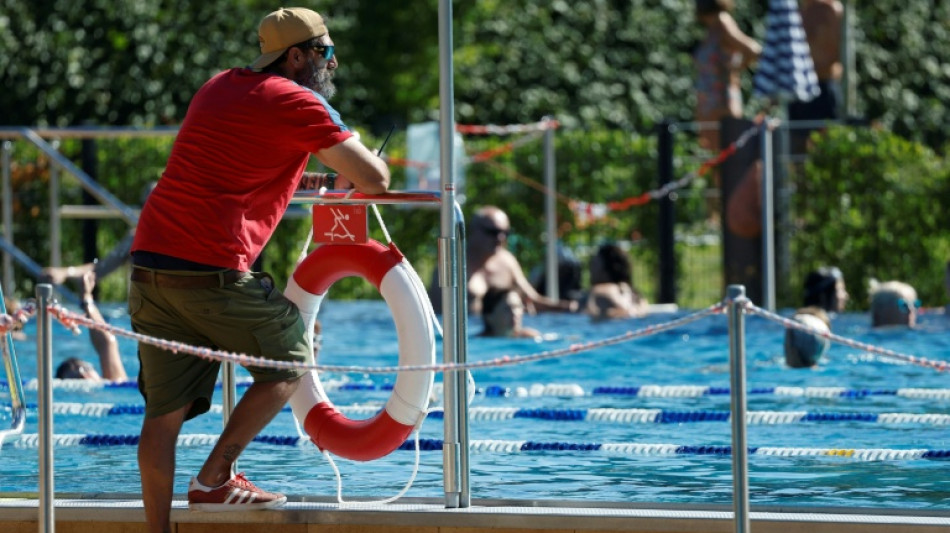Massenschlägerei mit fünf Verletzen in Freibad in Berlin-Neukölln