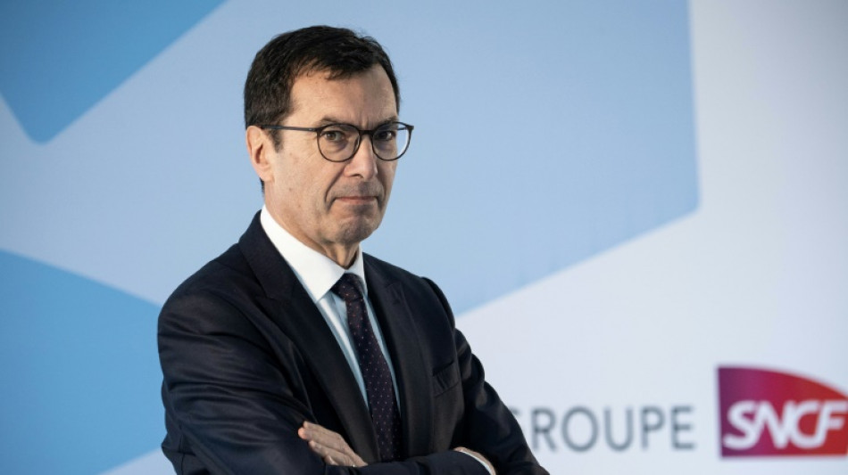 Le patron de la SNCF prolong&eacute; jusqu'&agrave; l'automne