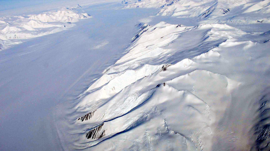 Record in Antartide, raggiunto il ghiaccio pi&ugrave; antico