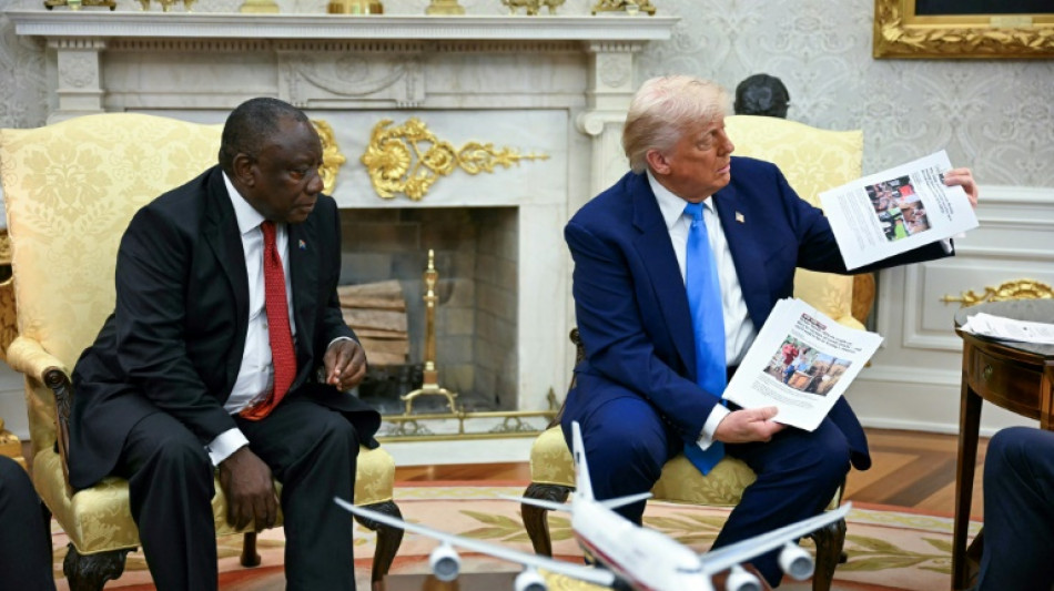 Trump embosca a presidente de Sud&aacute;frica con acusaciones de "genocidio contra blancos"