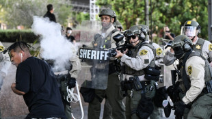 Trump mant&eacute;m temporariamente controle da Guarda Nacional contra protestos na Calif&oacute;rnia