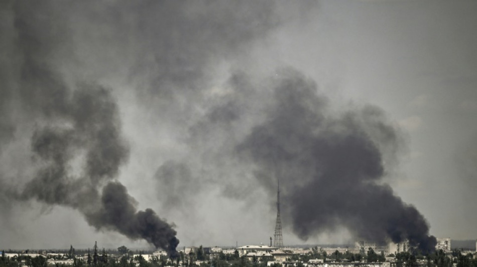 Severodonetsk, a punto de caer en manos de Rusia, que acusa a EEEU de "echar le&ntilde;a al fuego"