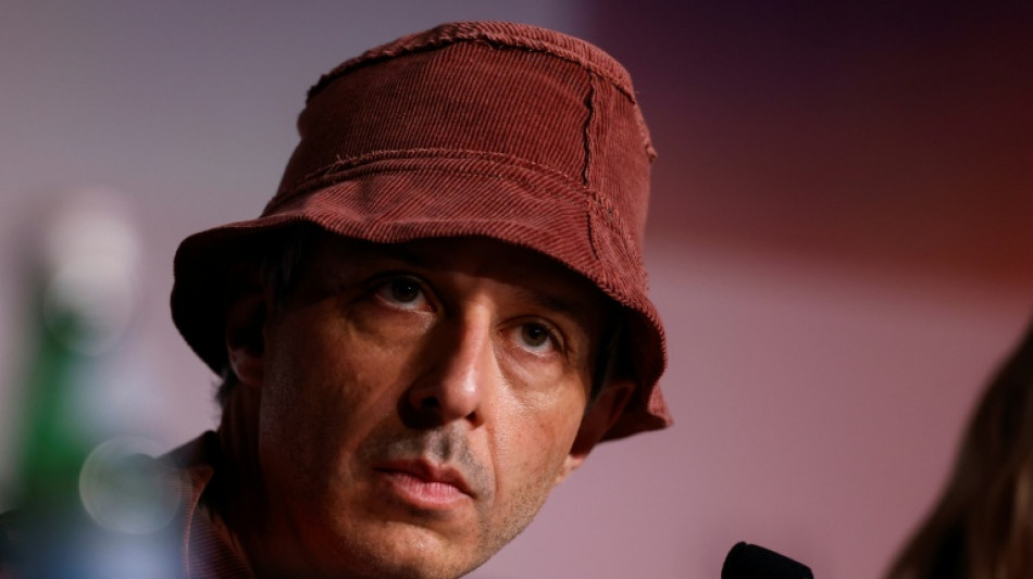 'Apprentice' star Jeremy Strong says 'truth under assault'