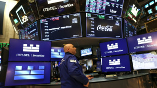 Wall Street poursuit sa baisse, entre aversion au risque et craintes &eacute;conomiques