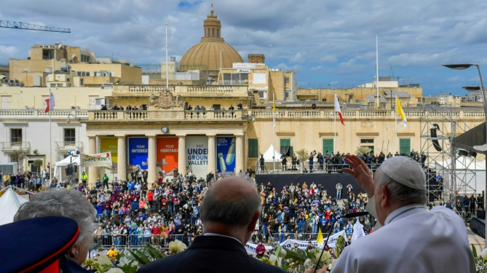 Under 'shadows of war', Pope urges Malta not to fear migrants
