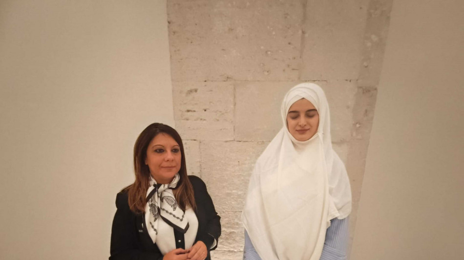 Sciopero della fame per marito bloccato a Gaza, 'ha perso tutto'