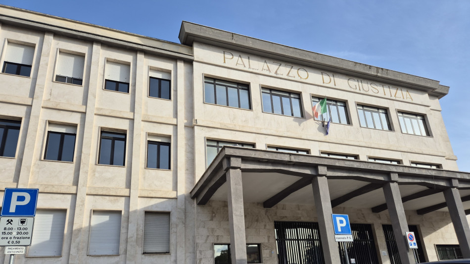 12enne abusata a Sulmona,14enne in carcere 'torturato'