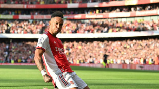 Aubameyang finally joins Barcelona with break clause in 2023