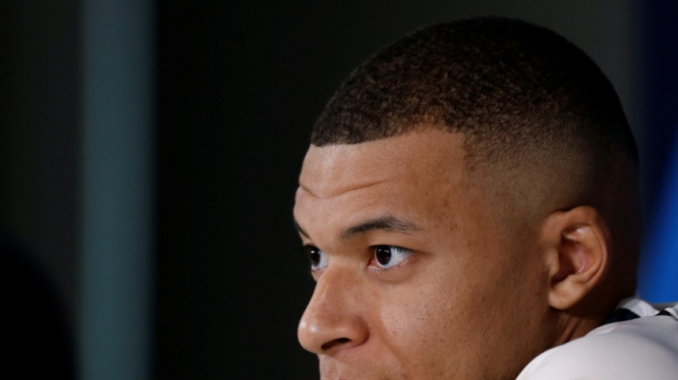 Mbapp&eacute; desfalca Real Madrid na semifinal da Copa do Rei