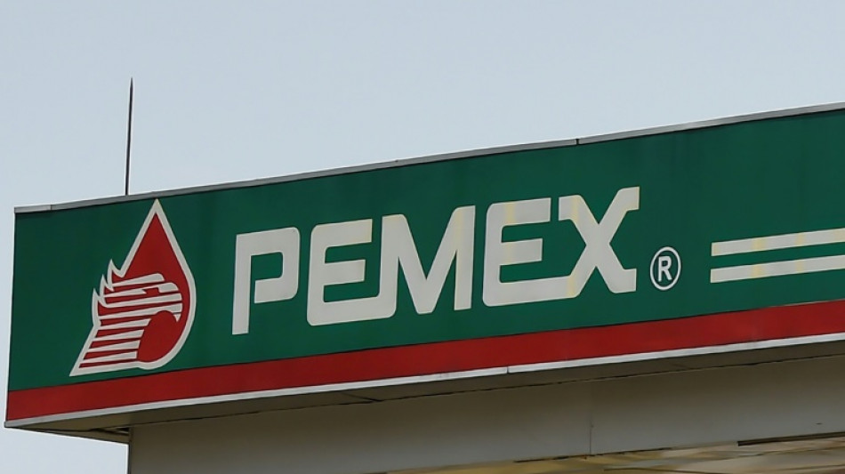 Gobierno de M&eacute;xico presenta plan para rescatar a la estatal Pemex