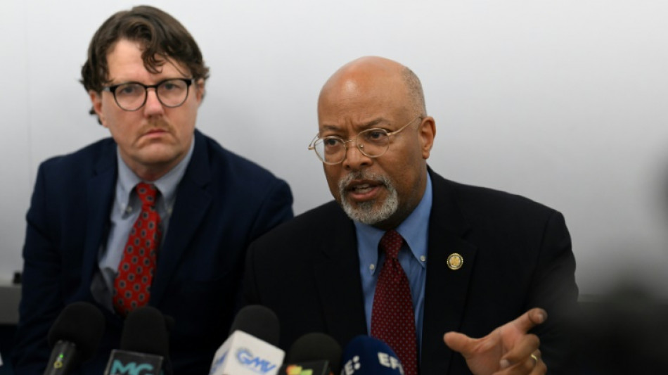 El Salvador impede legislador americano de visitar imigrante deportado 'por erro'