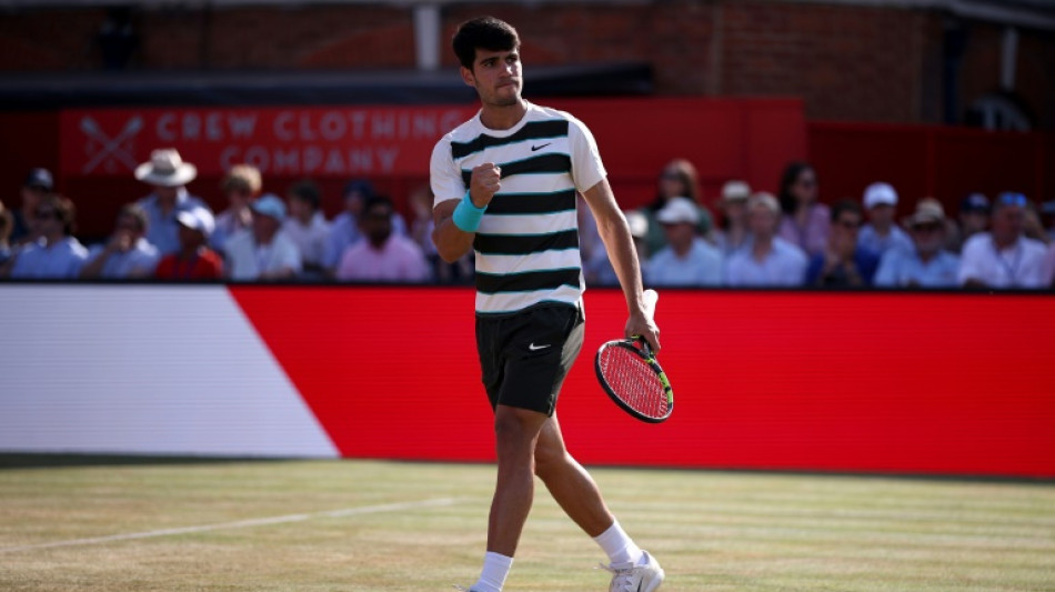 Alcaraz vence Rinderknech e  avan&ccedil;a &agrave;s semifinais de Queen's