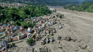 Des centaines de disparus, au moins 160 morts apr&egrave;s une crue &agrave; la fronti&egrave;re entre le N&eacute;pal et le Tibet