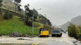 Hundreds evacuated as 'frightening' floods hit N.Zealand