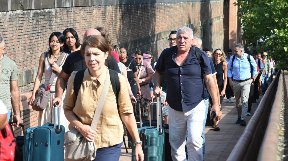 Fs, circolazione sospesa sulla Orte-Roma dopo investimento animali