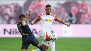 Germany defender Henrichs extends deal in Leipzig until 2028