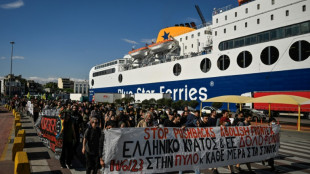 Greek court drops charges in migrant shipwreck case