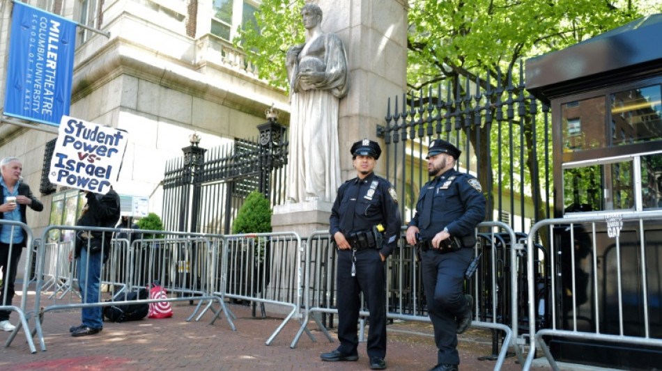 Polic&iacute;a es desplegada en universidades de EEUU ante malestar por las protestas