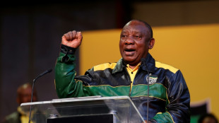 Afrique du Sud: l'ANC scrute l'avenir du pr&eacute;sident menac&eacute; de destitution 