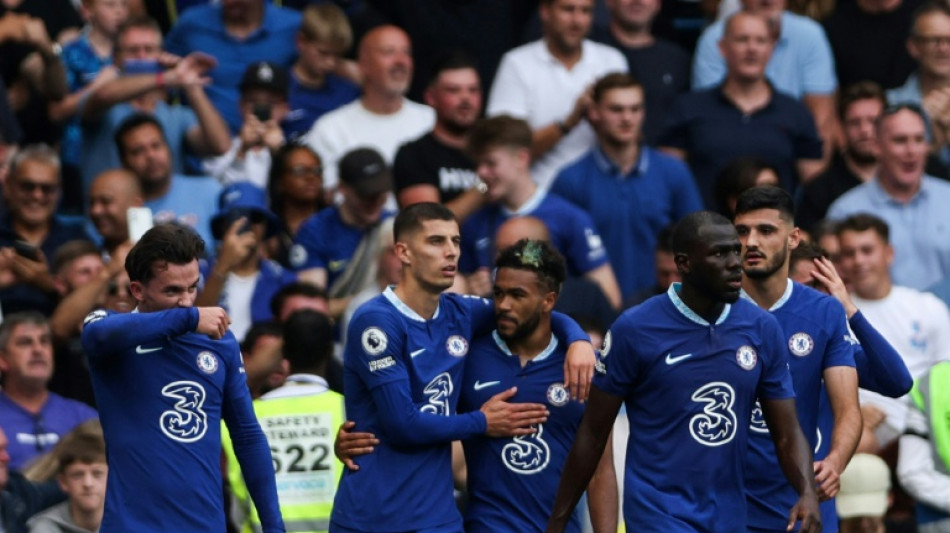 Havertz seals controversial Chelsea win, Pickford denies Liverpool