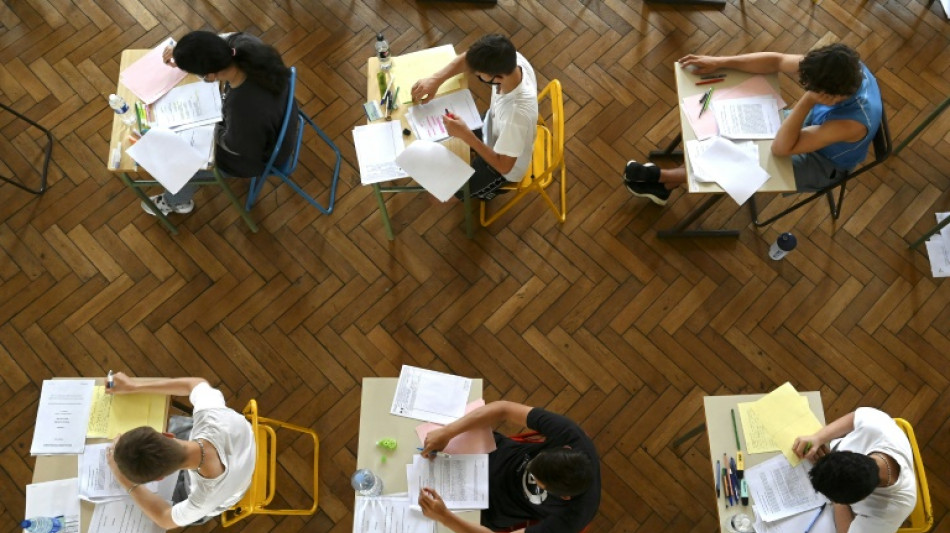 "Ca y est": coup d'envoi du bac 2022 avec les épreuves de spécialité